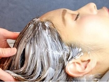 ダリア(DAHLIA)の写真/4種類の香りから選べるこだわりのオーガニッククリームで髪も心も癒される極上のヘッドスパを体験ください