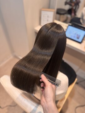 シーク 大森(Seek) 透明感抜群☆イルミナカラー