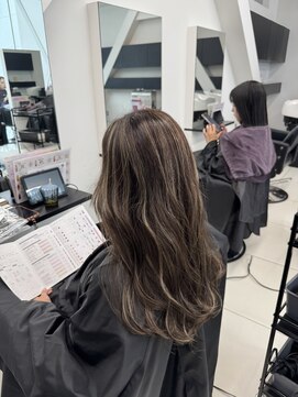 アライブ キチジョウジ(ALIVE Kichijoji) ベージュハイライトカラー