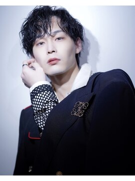 シャドウパーマ