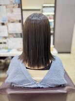 トレセッテ(tre sette)&nbsp;縮毛矯正ストレート/ミディアムスタイル