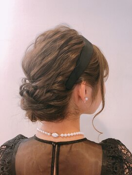 イースタジオ 六本木店(e:studio) ルーズシニヨン　《　六本木　ヘアセット　》