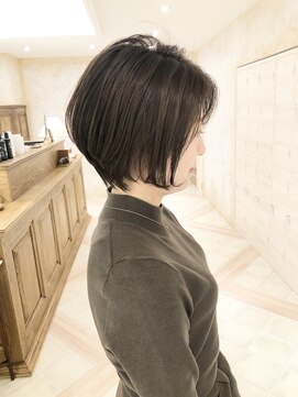 ダブルバイグリッター(W by GRITTERs) -大人ボブ-【WbyGRITTERs 水上】