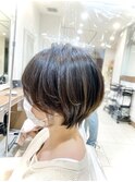 ホワイトベージュイヤリングカラーショートボブ Ash大泉学園横山
