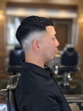 ワンワンオー バーバーショップ コンチネンタル(@110 BARBER SHOP continental) クロップフェード