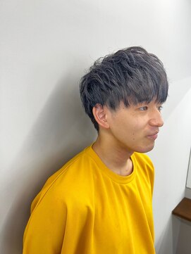 シカ 神戸三宮元町店(Cica) ツイスパ マッシュ センターパート パーマ 三ノ宮 トアロード