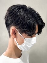 エルマーク(L-MARK)&nbsp;センターパートニュアンスパーマ韓国カルマパーマコンマヘア