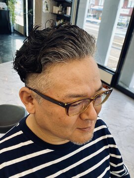 レヴィア(Revia) メンズパーマ