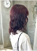 レッドブラウン　暖色　レッドピンク　ミディアムヘア