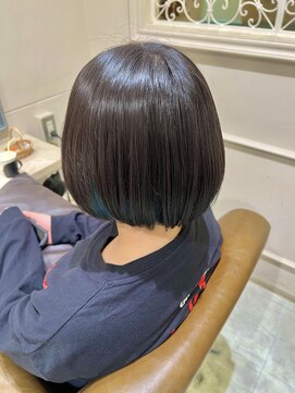 フレーム へアアンドトリートメント 天王寺北口店(FRAME) インナーカラー×ボブ