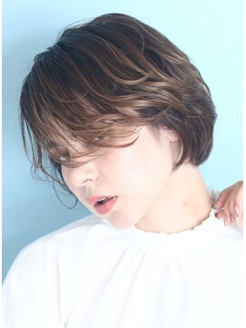 インセプション 銀座(INCEPTION) ショート・ボブ/白髪ぼかし/ハイライト/絶壁解消/30代/40代/50代