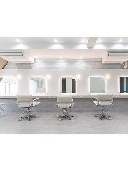 【平日限定40%OFF★カット+カラー+超音波3stepTr \13000⇒\7700】で艶々理想の美髪に*お仕事帰りにも◎