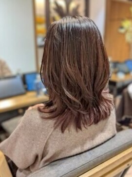 ヘアリゾート粋 新宿三丁目本店 ミディアムレイヤー/透明感ミルクティーアッシュブラウン/巻き髪