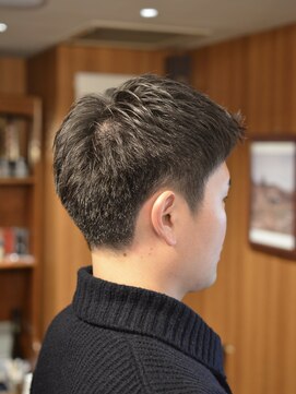 ダウバーバーショップ 表参道(DAU BARBER SHOP) 大人ショート　フェード　ビジネスショート　理容室　バーバー