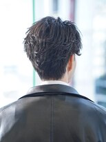 アルファ 新宿(alpha)&nbsp;フェザーパーマ/ブルーブラック/刈り上げセンターパート[新宿]