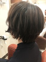 パース(PARS) ナチュラル外ハネショートカット