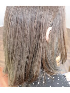 ウィスカーヘアー(whisker hair) インナーカラー