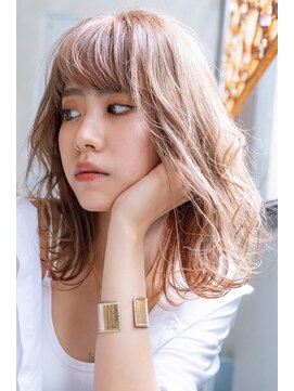 アメリ 新宿(Ameri) Ameri 大人かわいいベージュ　【新宿】