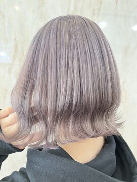 ラビス(Lovis) ミディアム/暗めカラー/デザインカラー/フェイスフレーミング