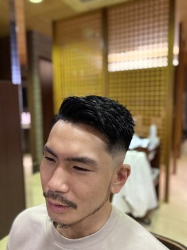 美容室 イルフェドゥ(Il fait doux) ハイフェードスキン