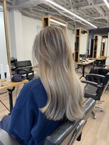 ピープスアンドスー 表参道 渋谷(Peeps&Suu.) 【ケアブリーチ使用】NY仕込みのバレイヤージュ