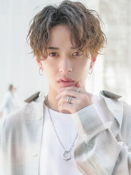 ジョエミバイアンアミ(joemi by Un ami) センターパート 波巻きパーマ スパイラルパーマ 波巻き ツイスパ