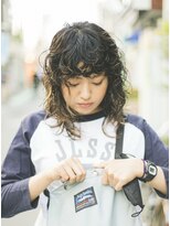 ベンジー 沖縄店(benji)&nbsp;ウルフカット×スパイラルパーマ×前髪あり