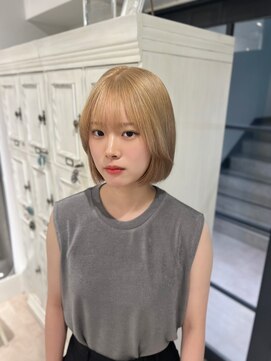 クレビア 名古屋(CreBiA) 韓国風ボブ/ブロンドカラー