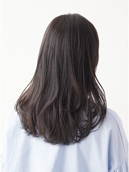 デュークス(DEUX)の写真/ノンジアミン白髪染め「輝髪ザクロペインター」使用◇不愉快な匂いや残臭、かぶれ、ダメージの心配なし◎