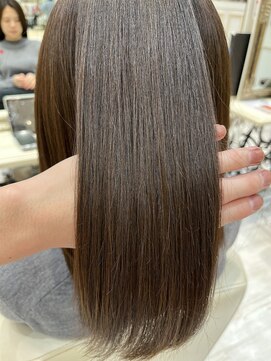 フェリー 有明ガーデン店(FEERIE) 艶髪◎髪質改善/ミディアムストレート