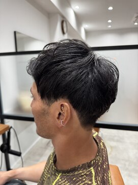 アカンサス バイ ミリー 高槻店(acanthus by milly) ビジネスにも！スタイリング楽々好印象見せメンズカット