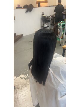 エフフォーユアヘアー(F for your hair) ストレートロング