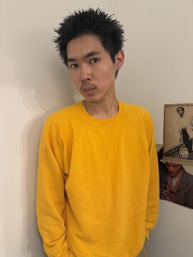 ソーレ(sole) yosuke メンズ黒髪ボウズスパイキーショート