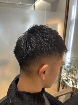 リタ オム 大宮店(RITA HOMME) フェードカット