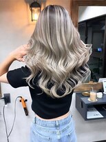 サニー 渋谷(SUNNY)&nbsp;バレイヤージュ、ハイライト、レイヤーカット、ダブルカラー