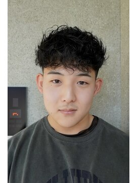 にもう スペインカール/ツーブロック