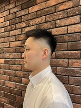 バーバー アミティ プール オム(BAR BER amity POUR HOMME)