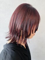ミース(Mys) ミディアムレイヤーボブ