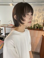 トナリ(tonari) 顔周りレイヤーボブ