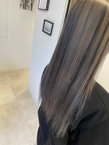 ラビスモア(Lovis moa)&nbsp;魅力倍増カール/セミディ/シアーカラー/ダークアッシュ/姫カット