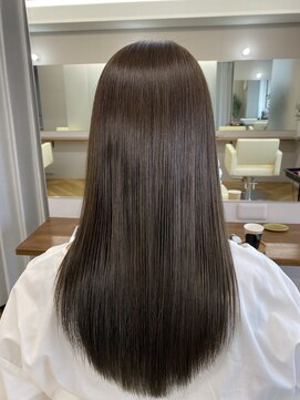 シカ 神戸三宮元町店(Cica) 【Cica 神戸三宮元町】髪質改善トリートメント