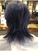 メンズウルフカットにブルーバイオレットカラーで上級者ヘアーに