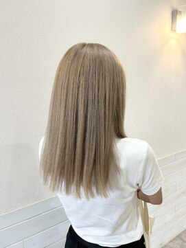 ヘアアンドメイク ルシア 奈良店(hair & make Lucia) ベージュ