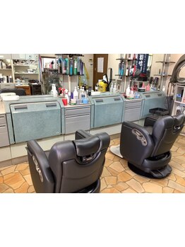 周りを気にせずにくつろいで過ごせる雰囲気が人気★スタッフ2名家族経営のアットホームサロン♪