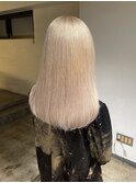 ホワイトカラー ロングヘア ハイトーンカラー ブリーチ