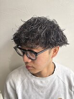 グラフ 立川(Graph.)&nbsp;波巻きマッシュパーマツーブロックメンズカット