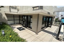 成城という地域に長年愛され17年目を迎えました。