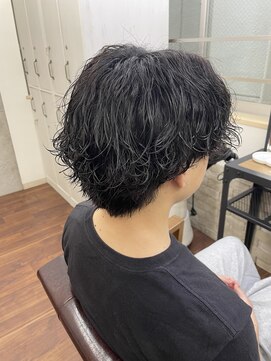 メルシー トータル ブランディング サロン(merci TOTAL BRANDING SALON) メンズセンターパート×サーフカール