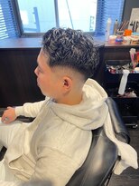 キングスマントーキョー 多摩センター2nd(KINGSMAN TOKYO)&nbsp;アイロンパーマスキンフェード