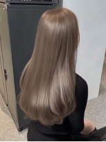 イル(iLe.) ミルクティーベージュブリーチなしダブルカラーレイヤーカット